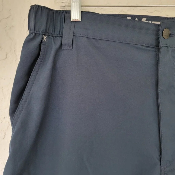 Wrangler Men's Utility Shorts Navy Blue Size 38 - Picture 2 of 12